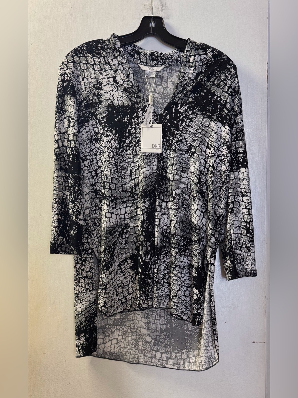 DKR Apparel 3/4 Sleeve Pleated Tunic